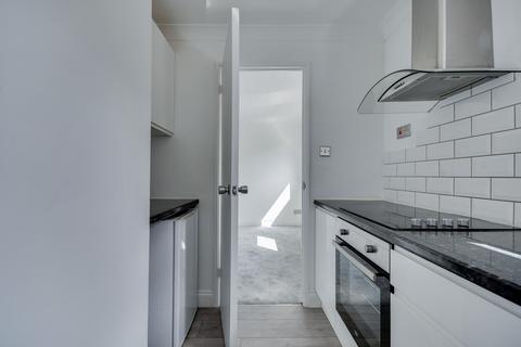 Studio for sale, Greding Walk, Hutton, Brentwood