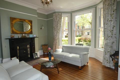 5 bedroom terraced house for sale, Park Avenue, HULL, HU5 3ET