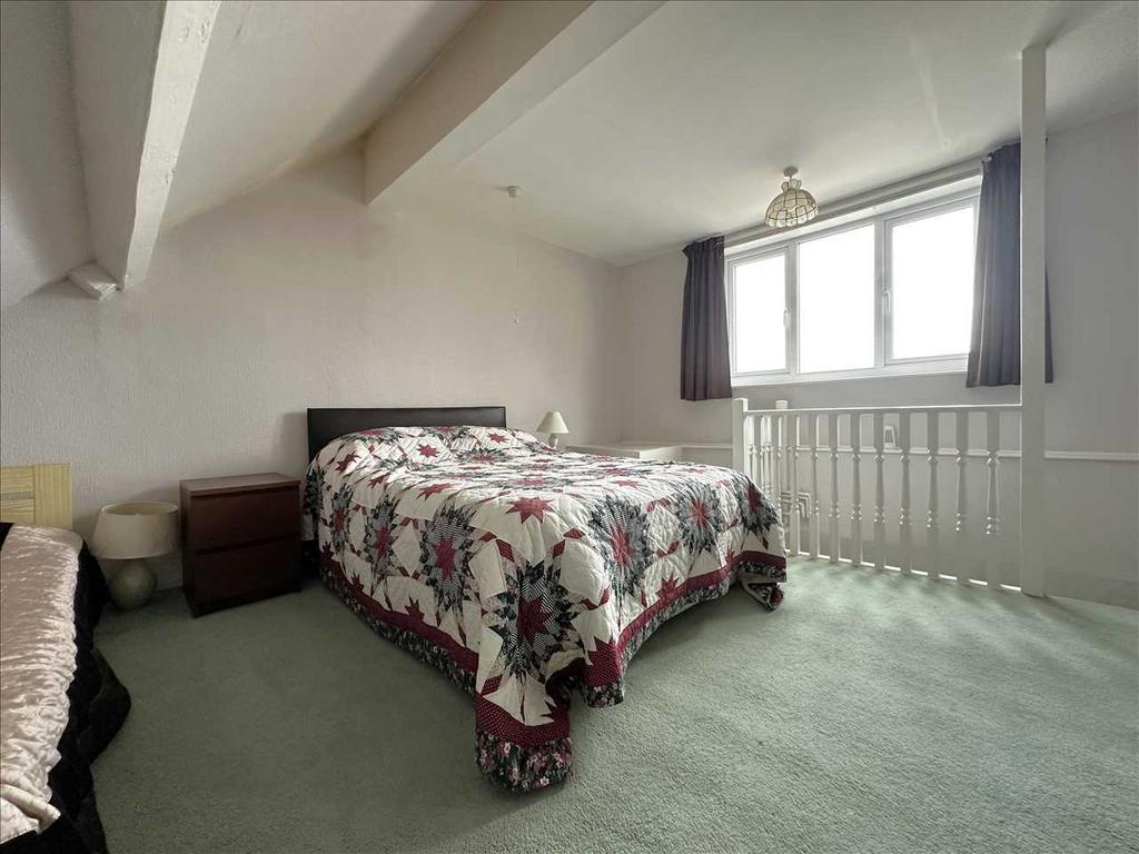 Bedroom/Attic Room