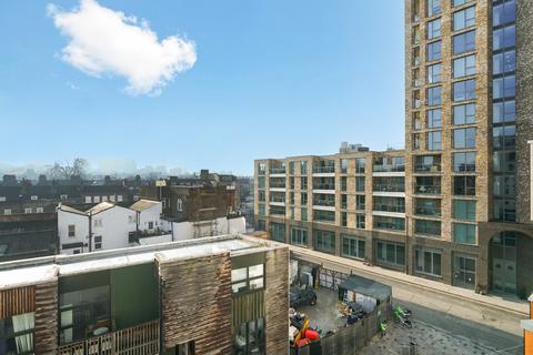 2 bedroom flat to rent, Lovibond Lane, London SE10