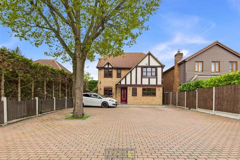 4 bedroom detached house for sale, Hornbeam Way, Steeple View, Essex, SS15
