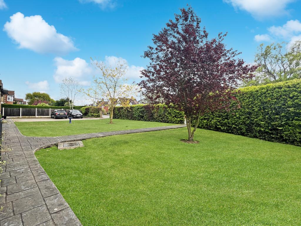 Well Maintained Communal Gardens