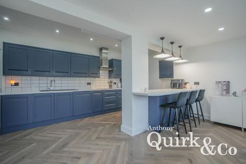 undefined, The Parkway, Canvey Island, SS8