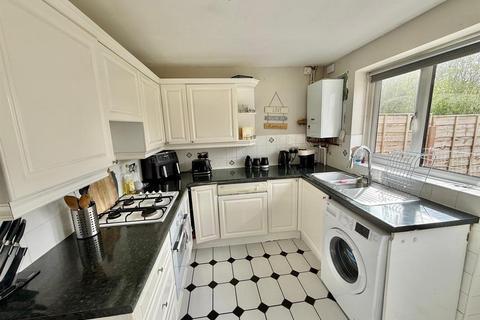 28 Avonside Way, Macclesfield, SK11 8BY