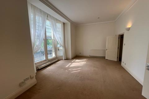 2 bedroom flat to rent, London NW1