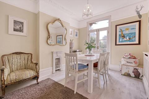 148 Capel Road, London, E7 0JT