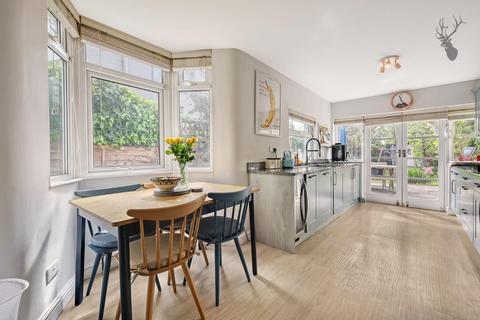 148 Capel Road, London, E7 0JT
