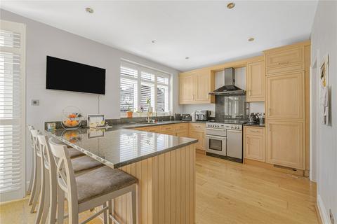 4 Manor Way, Bexley, DA5 3QF