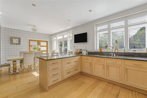 4 Manor Way, Bexley, DA5 3QF
