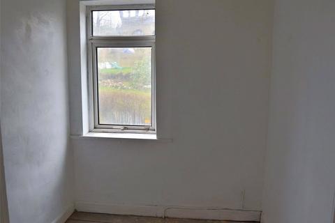 Property to rent, Bridge End, Brighouse, HD6