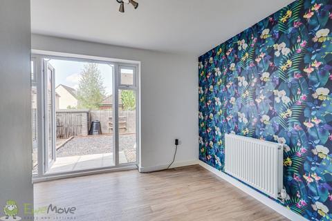 3 bedroom end of terrace house to rent, Babdown Close Kingsway, Quedgeley, Gloucester, GL2 2