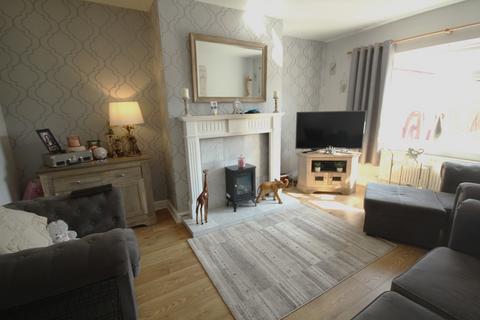 3 bedroom semi-detached house for sale, Beech Drive, Mold