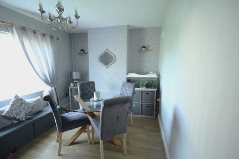 3 bedroom semi-detached house for sale, Beech Drive, Mold