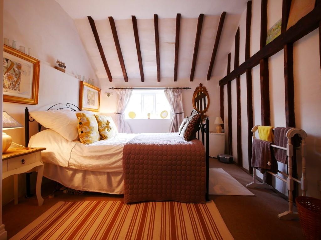 Bedroom1 3