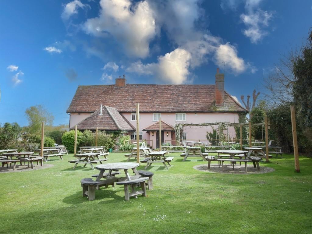 The nearby cretingham bell public house