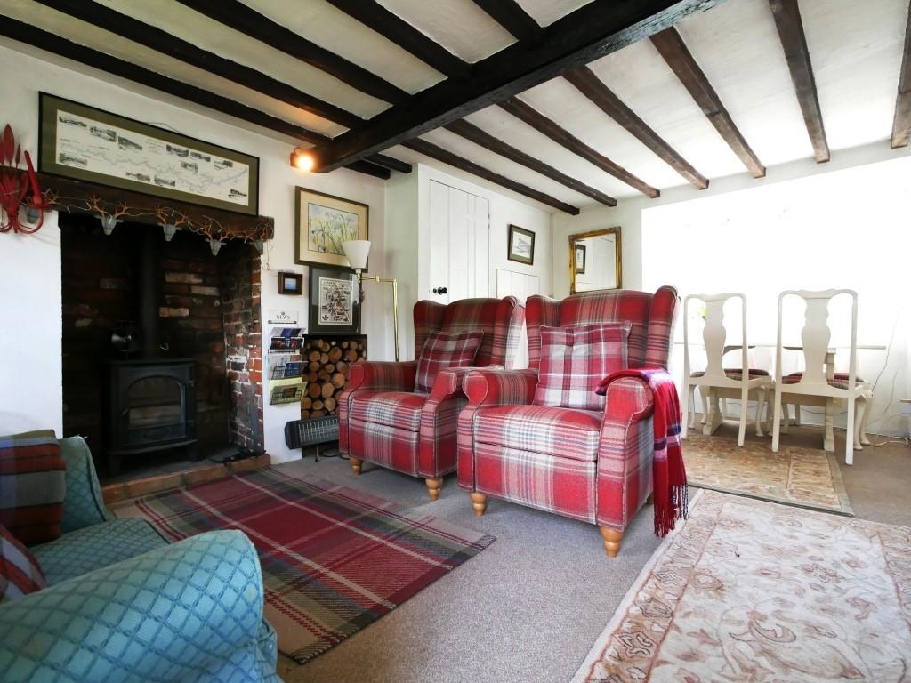Sitting and dining room