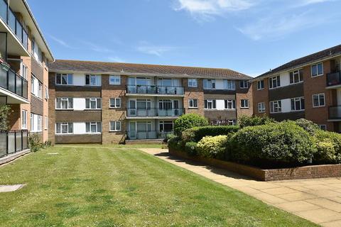 2 bedroom flat to rent, Westbrook, Lustrells Vale, Saltdean, BN2 8FZ