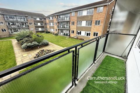 2 bedroom flat to rent, Westbrook, Lustrells Vale, Saltdean, BN2 8FZ