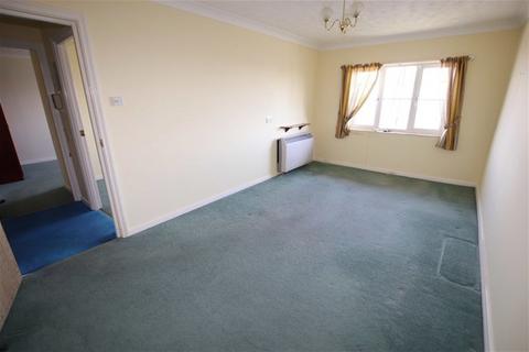 2 bedroom flat for sale, Edith Road, Clacton on Sea
