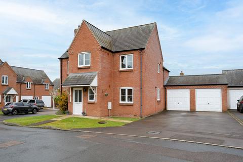4 bedroom detached house for sale, Cox's Meadow, Lea, Ross-on-Wye
