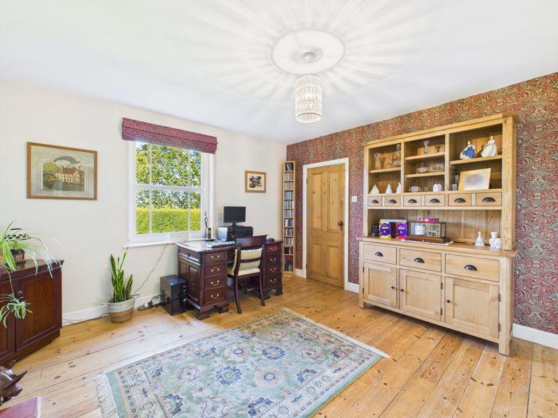Office / Snug