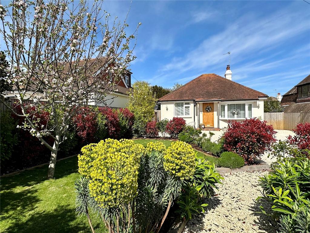 2 bedroom bungalow for sale in East Sussex on OnTheMarket