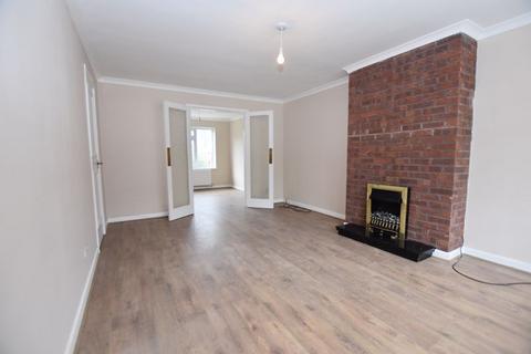 3 bedroom semi-detached house to rent, Bembridge Court, Nottingham