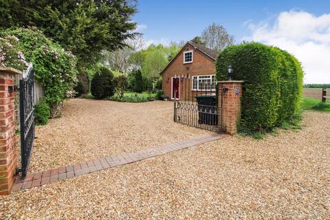 5 bedroom detached house for sale, The Green, Sandy SG19