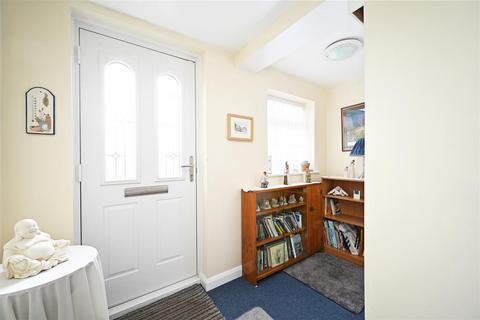 126 Lingfoot Crescent, Sheffield, S8 8DB
