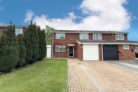 4 Bembridge Gardens, Luton, LU3 3SJ