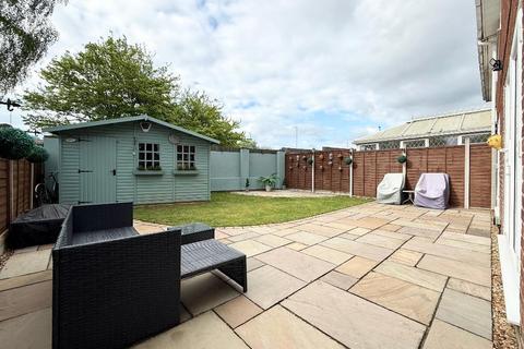 4 Bembridge Gardens, Luton, LU3 3SJ