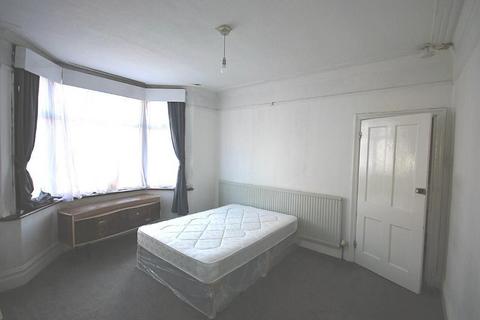 4 bedroom semi-detached house to rent, THURLBY ROAD, WEMBLEY