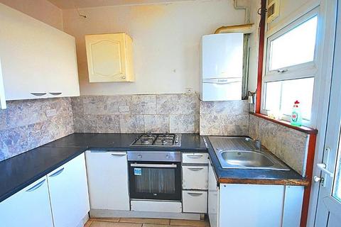 4 bedroom semi-detached house to rent, THURLBY ROAD, WEMBLEY