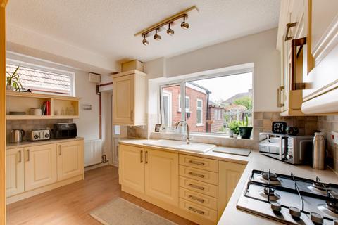 15 Mayfair, Stourbridge, DY9 0XE