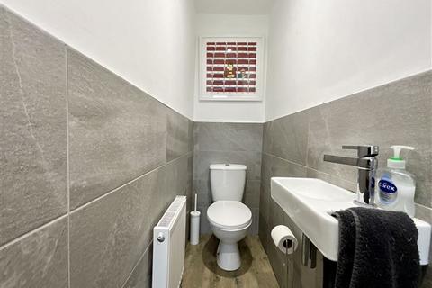 14 Coalbrook Road, Sheffield, S13 9XU