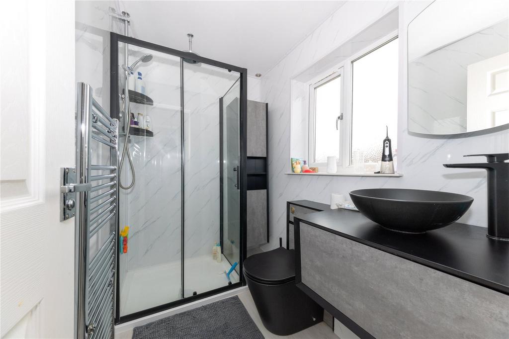 Ensuite