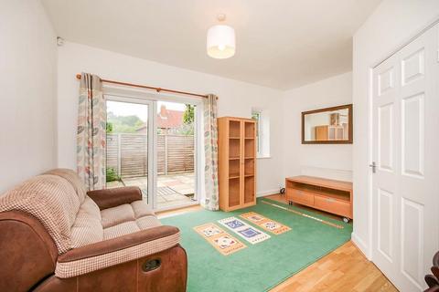 2 bedroom terraced house to rent, Beech Court, York YO24