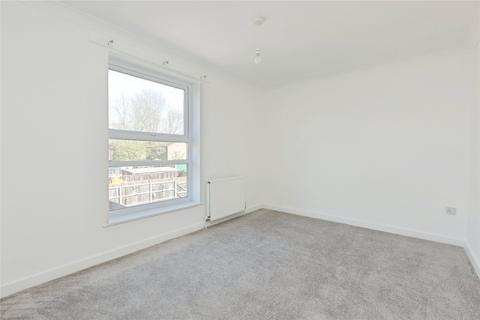 4 bedroom terraced house for sale, Caling Croft, Longfield DA3