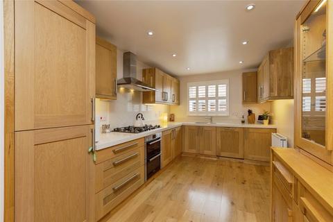 11 Ightham Close, Longfield, DA3 7AW