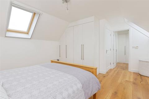 11 Ightham Close, Longfield, DA3 7AW