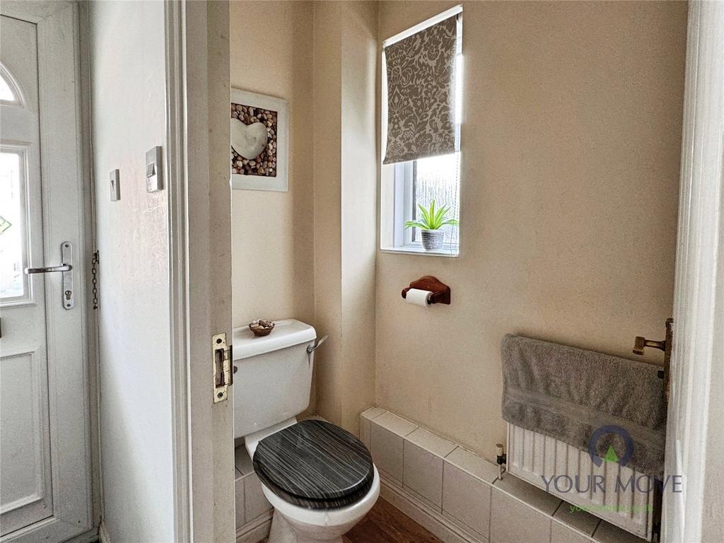 Cloakroom/Wc