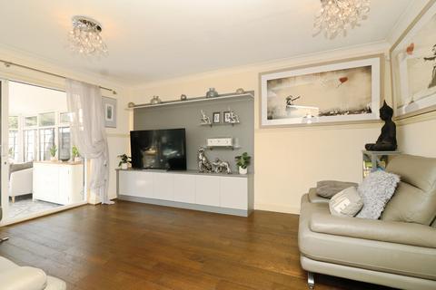 3 bedroom end of terrace house for sale, Montonmill Gardens, Manchester M30