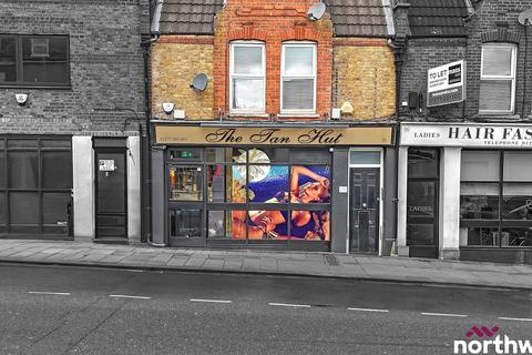 Shop to rent, Warley Hill, Brentwood, CM14