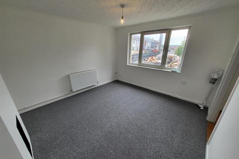 4 bedroom terraced house to rent, Novers Crescent, Bristol BS4