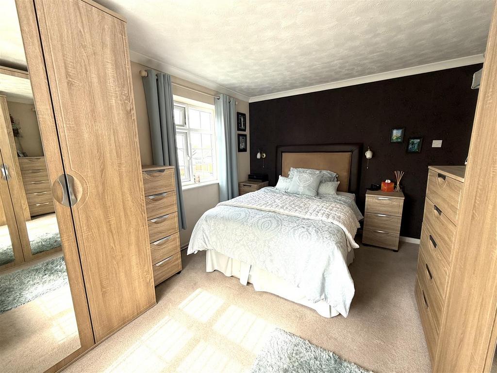 138 wols bed 3.jpeg