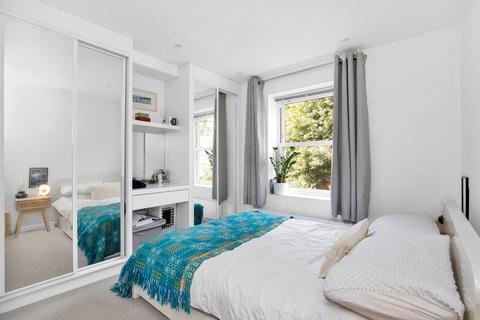 13 Oakbury Road, London, SW6 2NN