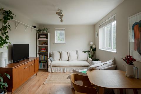 1 bedroom flat for sale, Trinity Close, London E11
