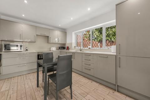 239 Black Moss Lane, Aughton, Ormskirk, L39 4UE