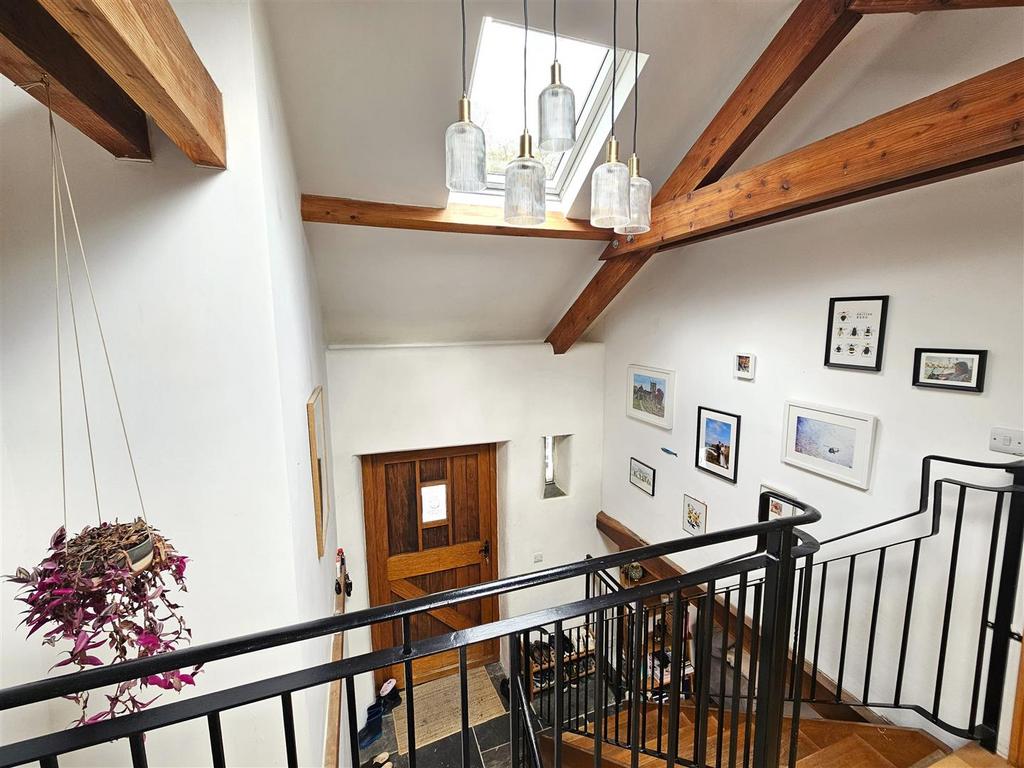 Galleried Hall.jpg