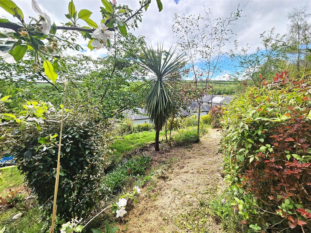 Gardens (2).jpg